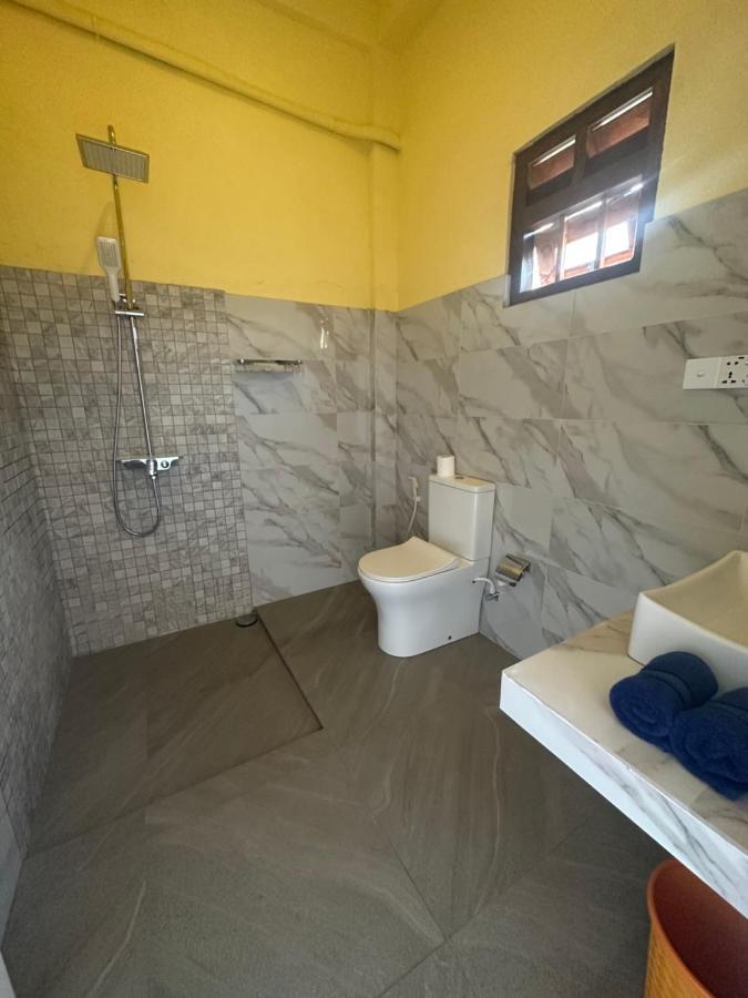 H&C Heaven Beach Hotel Unawatuna Esterno foto